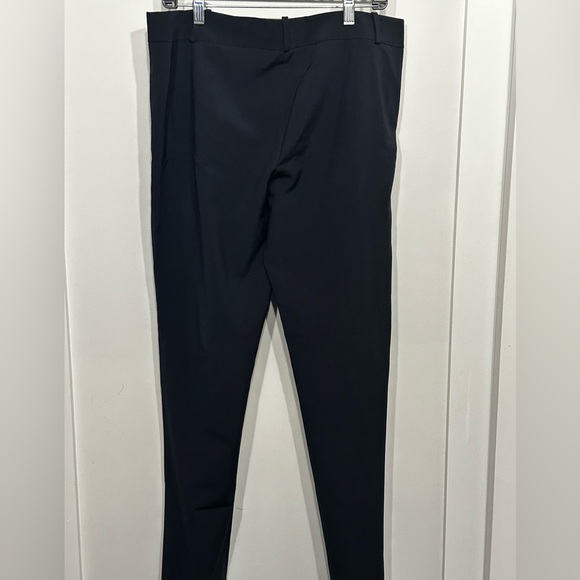 Giorgio Armani Women’s Pant Suit - Picture 4 of 6